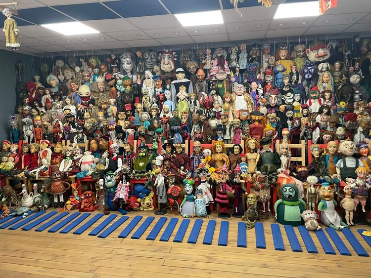 Színházbejárás a Vojtina Bábszínházban